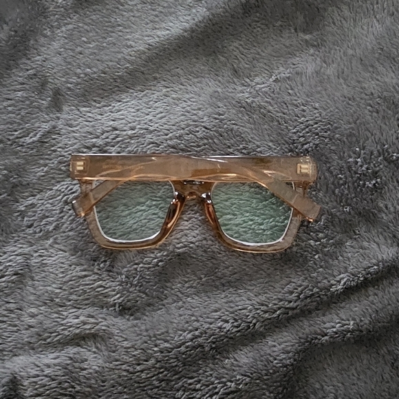 Zeelol tan wide frame prescription glasses - Picture 2 of 4